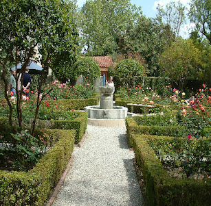 Theme Gardens